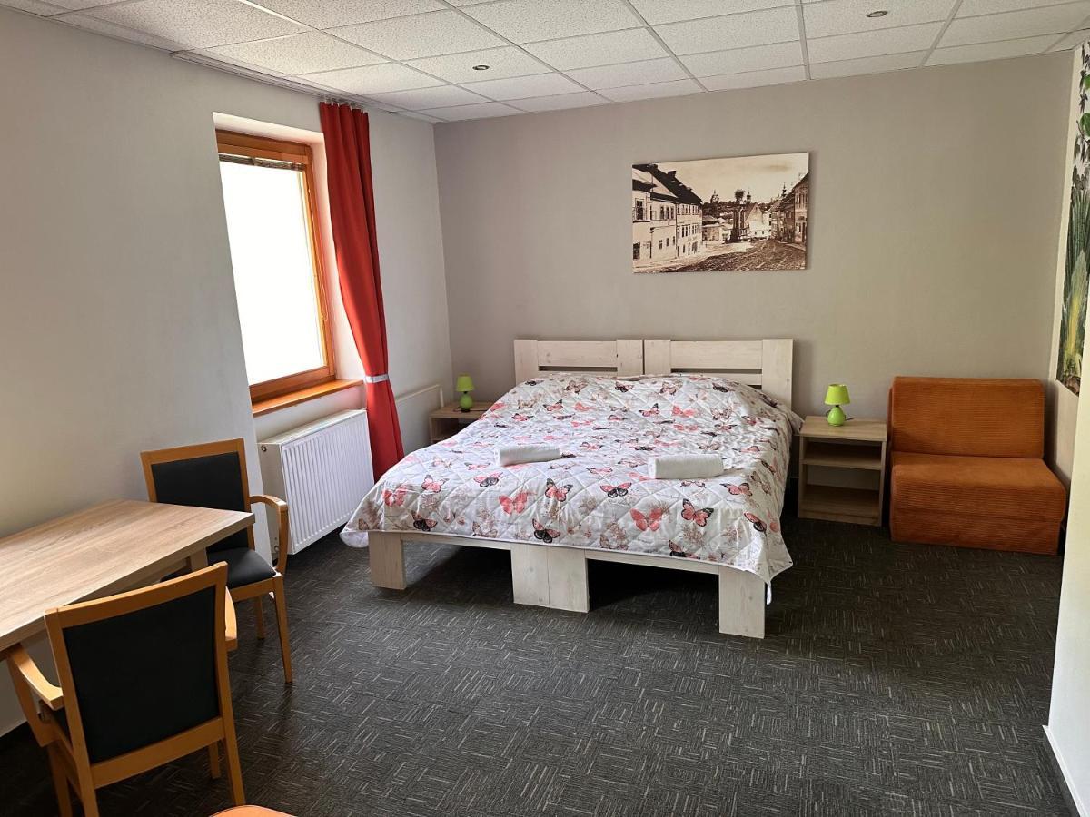 Penzion Michaela Vyhne Exteriér fotografie