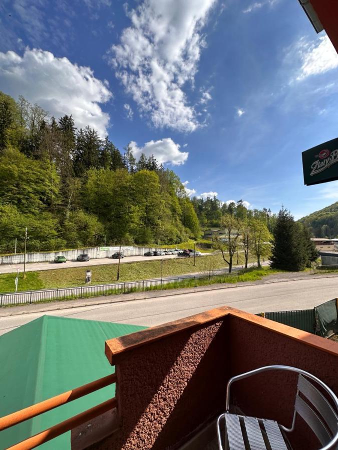 Penzion Michaela Vyhne Exteriér fotografie