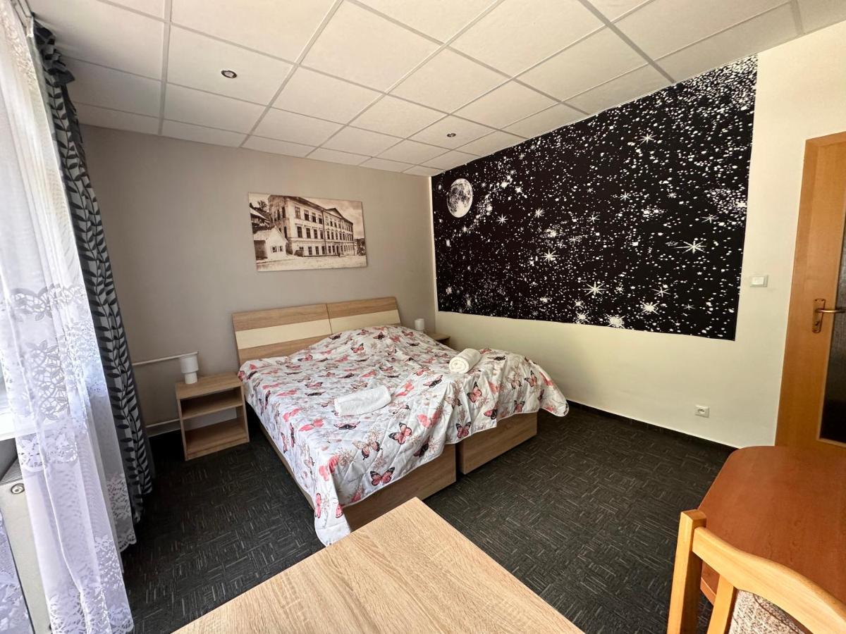 Penzion Michaela Vyhne Exteriér fotografie